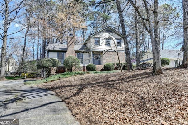 305 Seventeenth Fairway, Roswell, GA 30076