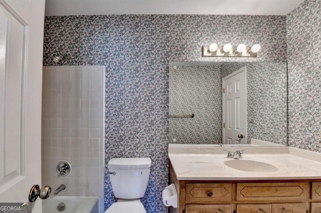 305 Seventeenth Fairway, Roswell, GA 30076