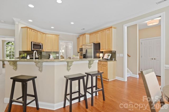 7126 Weddington Brook Drive, Matthews, NC 28104