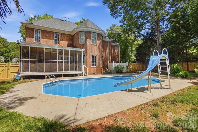 7126 Weddington Brook Drive, Matthews, NC 28104