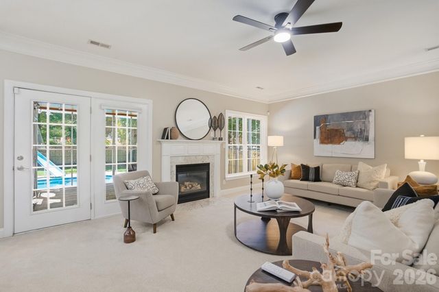 7126 Weddington Brook Drive, Matthews, NC 28104