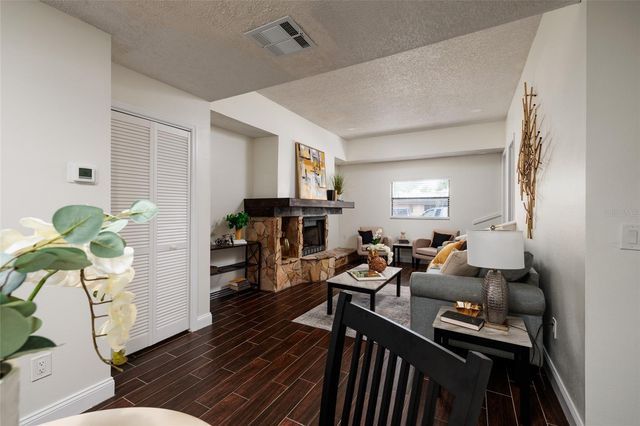 4405 W FAIR OAKS AVENUE 21, Tampa, FL 33611