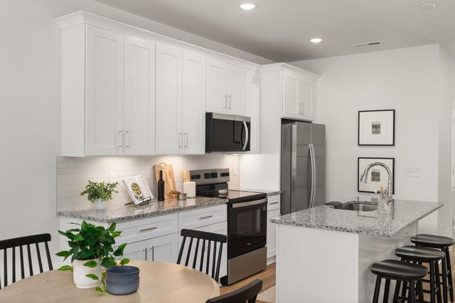 233 Panther Dr, Murfreesboro, TN 37127