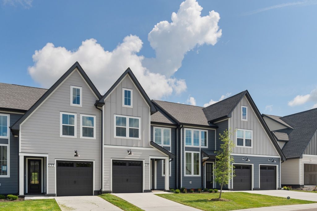 233 Panther Dr, Murfreesboro, TN 37127