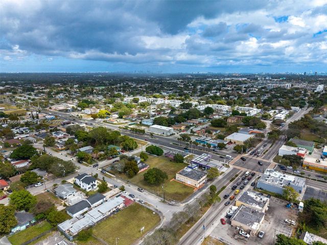 6210 NW 22nd Ave, Miami, FL 33147