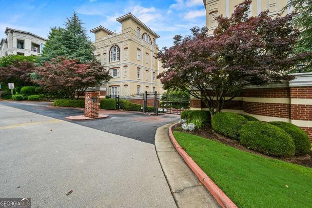 3541 Roswell Road NE 11, Atlanta, GA 30305