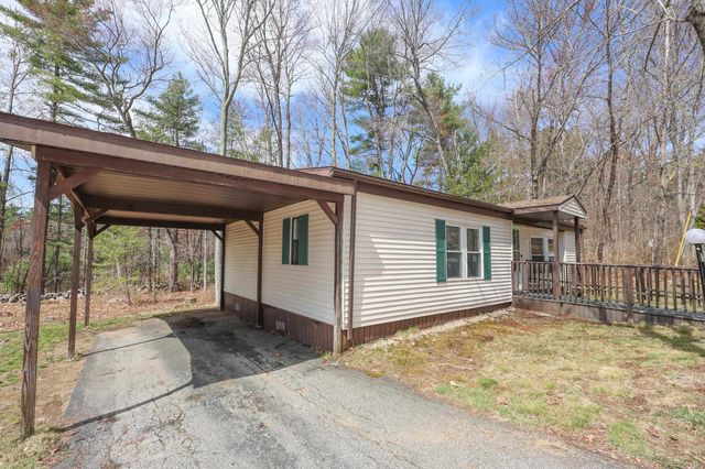 24 Donald Drive, Goffstown, NH 03045