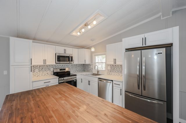 24 Donald Drive, Goffstown, NH 03045
