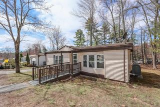 24 Donald Drive, Goffstown, NH 03045