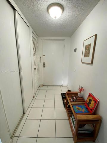 605 S Pine Island Road 404A, Plantation, FL 33324