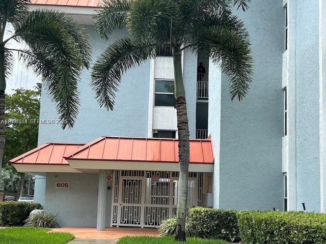 605 S Pine Island Road 404A, Plantation, FL 33324