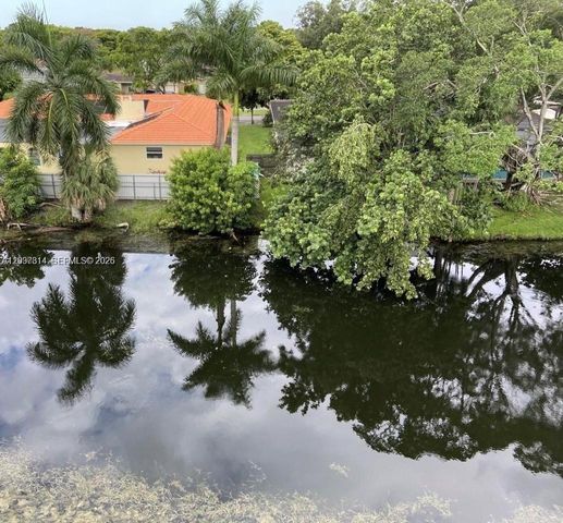 605 S Pine Island Road 404A, Plantation, FL 33324