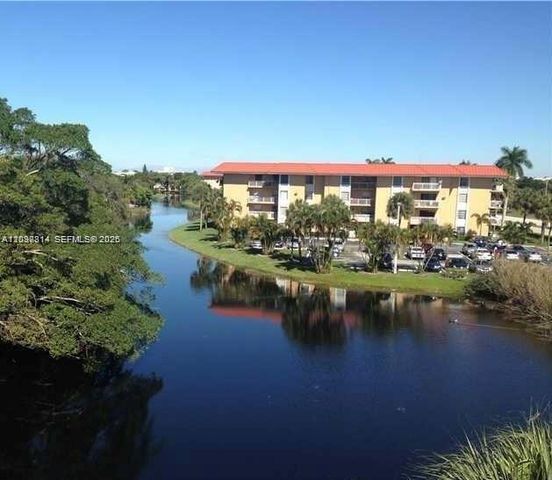 605 S Pine Island Road 404A, Plantation, FL 33324