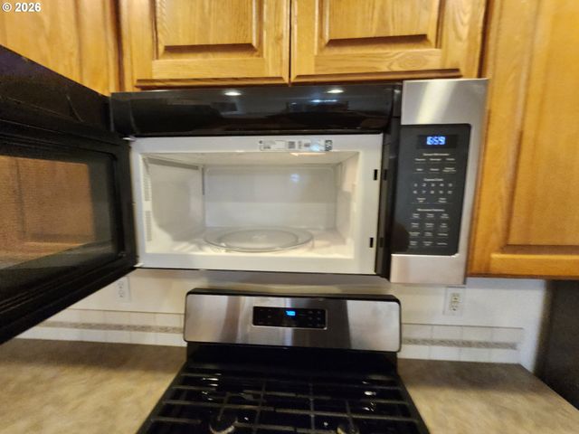 8330 Ne 16TH St, Vancouver, WA 98664