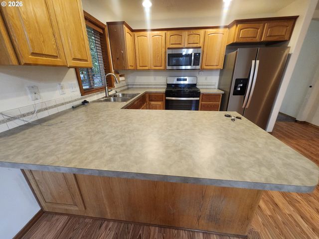 8330 Ne 16TH St, Vancouver, WA 98664