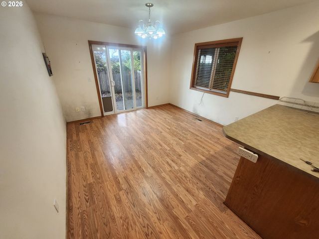 8330 Ne 16TH St, Vancouver, WA 98664