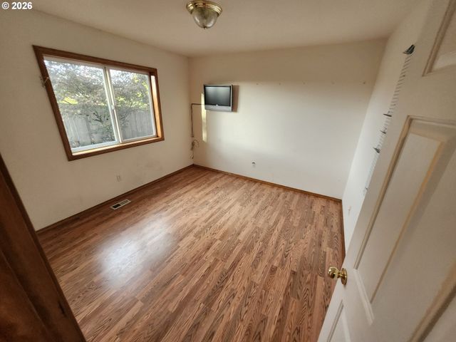 8330 Ne 16TH St, Vancouver, WA 98664