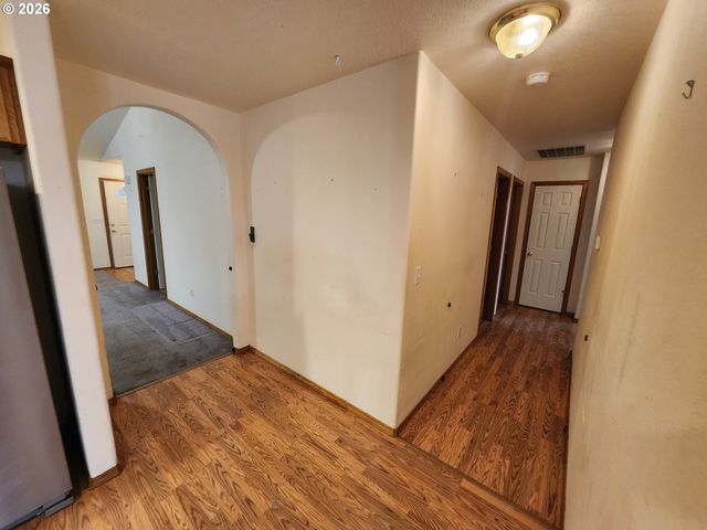 8330 Ne 16TH St, Vancouver, WA 98664