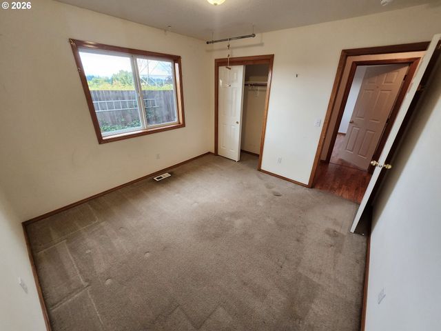 8330 Ne 16TH St, Vancouver, WA 98664