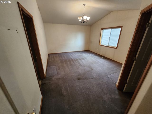 8330 Ne 16TH St, Vancouver, WA 98664
