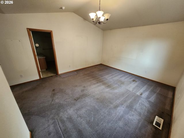 8330 Ne 16TH St, Vancouver, WA 98664