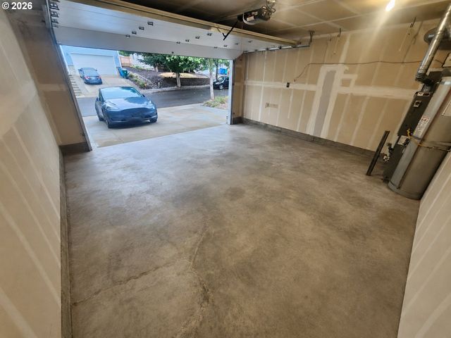 8330 Ne 16TH St, Vancouver, WA 98664