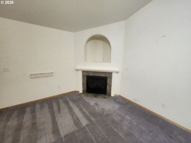 8330 Ne 16TH St, Vancouver, WA 98664