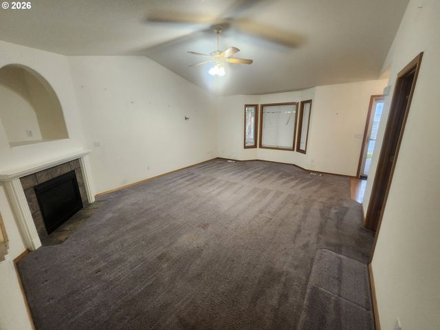 8330 Ne 16TH St, Vancouver, WA 98664