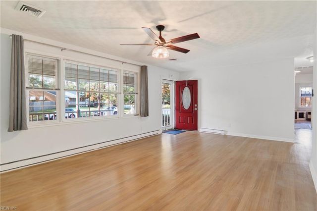 5025 Greenbrook DR, Portsmouth, VA 23703