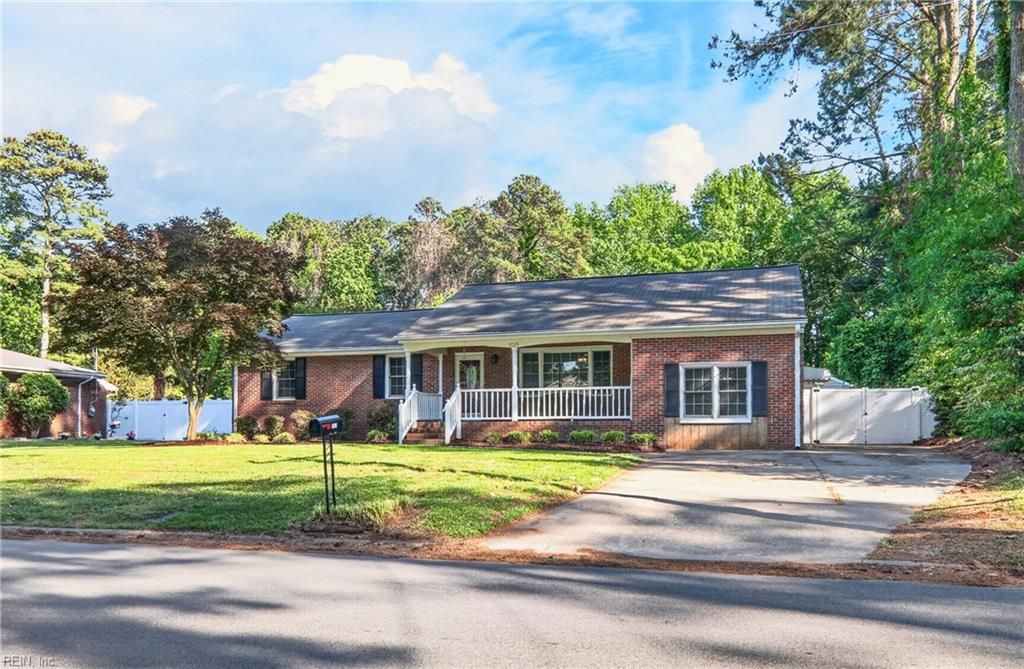 5025 Greenbrook DR, Portsmouth, VA 23703
