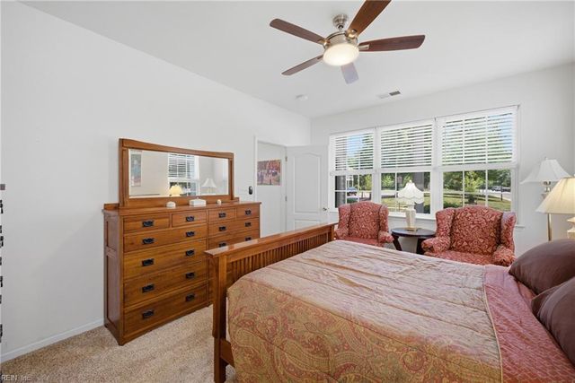 813 Brittlebank DR, Virginia Beach, VA 23462