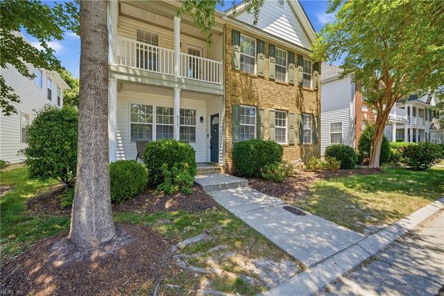 813 Brittlebank DR, Virginia Beach, VA 23462