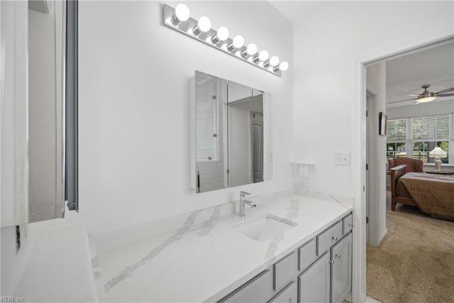 813 Brittlebank DR, Virginia Beach, VA 23462