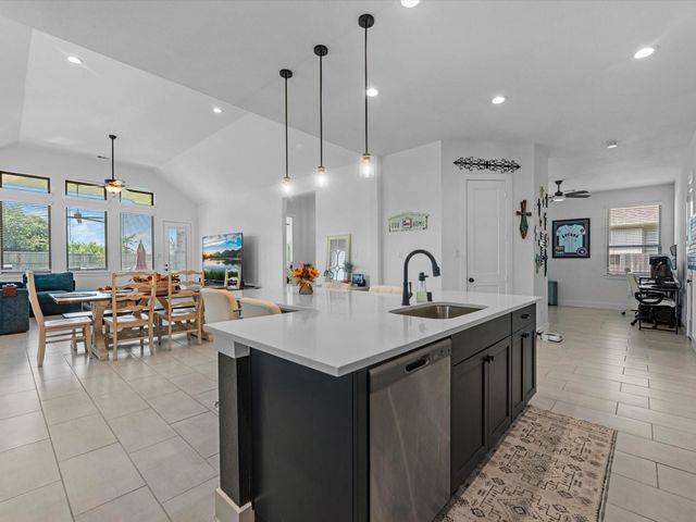 5034 Country Meadows Trail, Iowa Colony, TX 77583