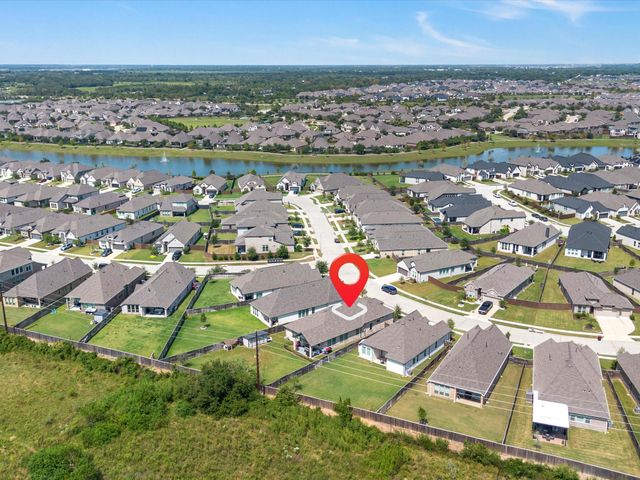 5034 Country Meadows Trail, Iowa Colony, TX 77583