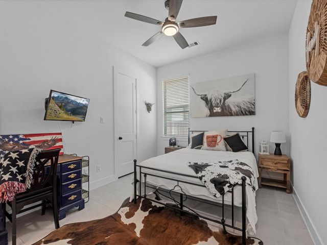 5034 Country Meadows Trail, Iowa Colony, TX 77583