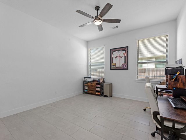 5034 Country Meadows Trail, Iowa Colony, TX 77583