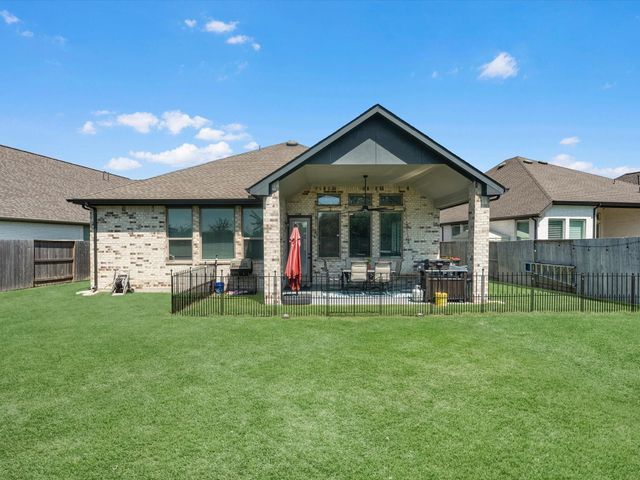 5034 Country Meadows Trail, Iowa Colony, TX 77583