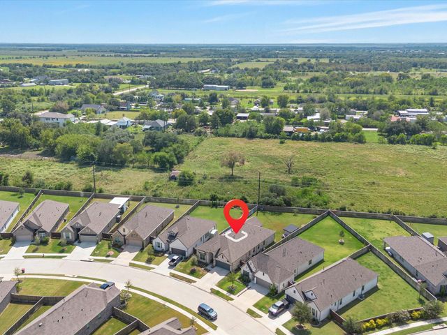 5034 Country Meadows Trail, Iowa Colony, TX 77583