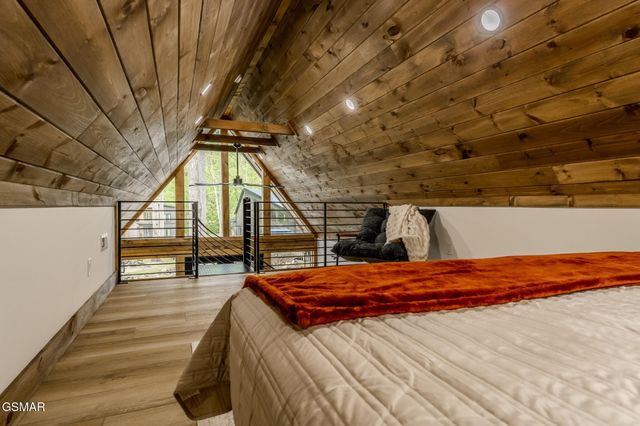 210 Braydens Way, Gatlinburg, TN 37738