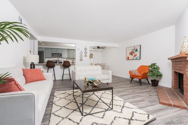 1040 E Washington Ave 30, Escondido, CA 92025