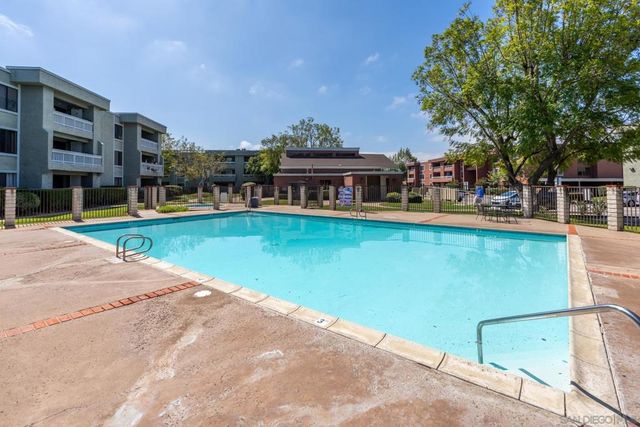 1040 E Washington Ave 30, Escondido, CA 92025