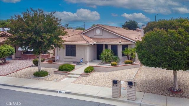 752 La Regal, Hemet, CA 92545