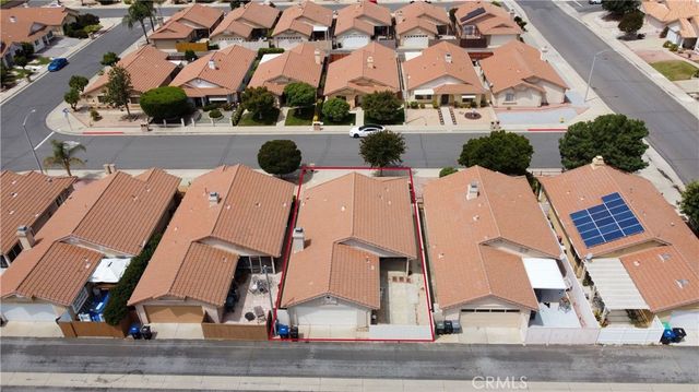 752 La Regal, Hemet, CA 92545