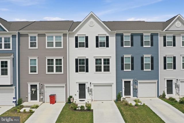 112 COOPERAGE RD, Inwood, WV 25428