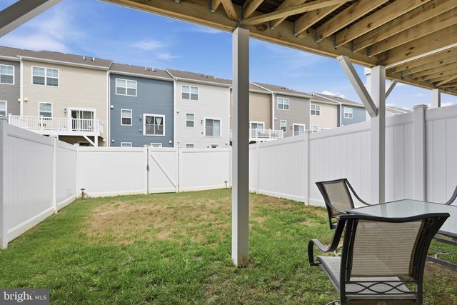 112 COOPERAGE RD, Inwood, WV 25428