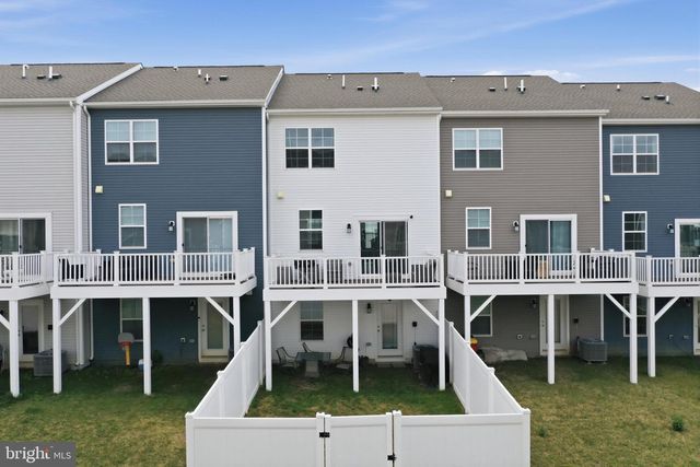 112 COOPERAGE RD, Inwood, WV 25428