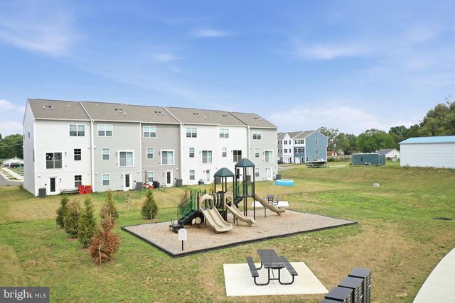 112 COOPERAGE RD, Inwood, WV 25428