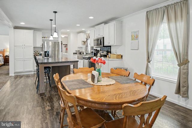 605 WILLOW DR, Green Lane, PA 18054