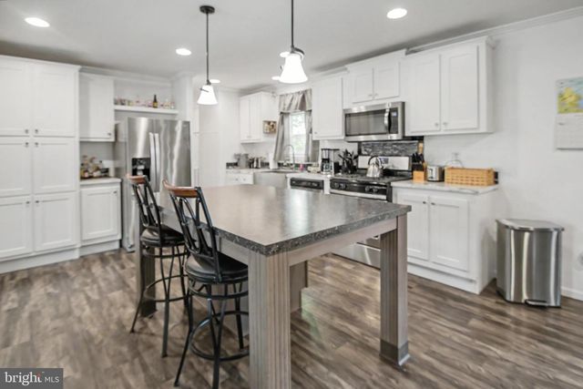 605 WILLOW DR, Green Lane, PA 18054